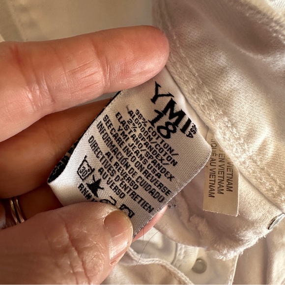 Wanna betta butt YMI white raw hem denim jeans Size 18 - Picture 9 of 11